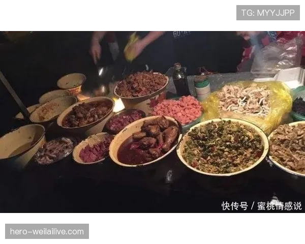 董志豪训练完直接拎爱马仕去吃宵夜？